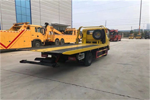 九渡河非事故拖车