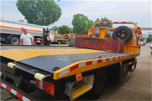 九渡河附近拖车电话号码服务